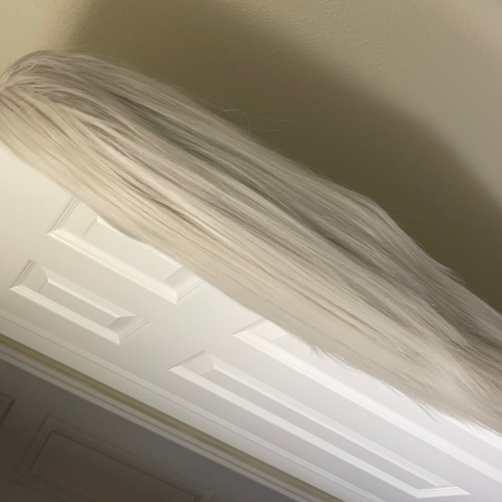 Platinum lace front